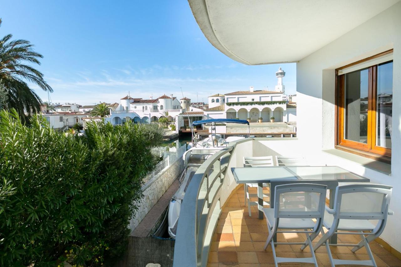 Cargols De Mar Villa Empuriabrava Exterior photo