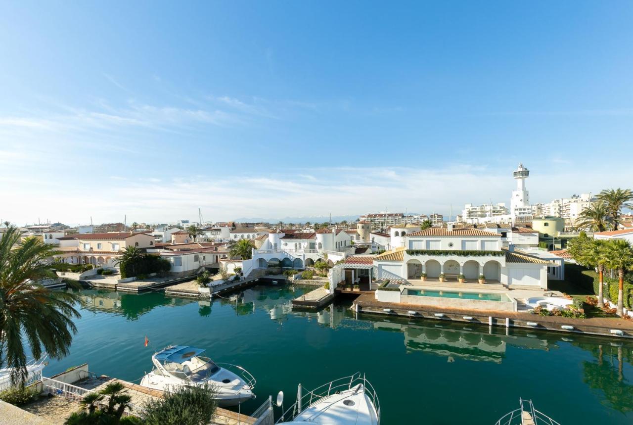 Cargols De Mar Villa Empuriabrava Exterior photo
