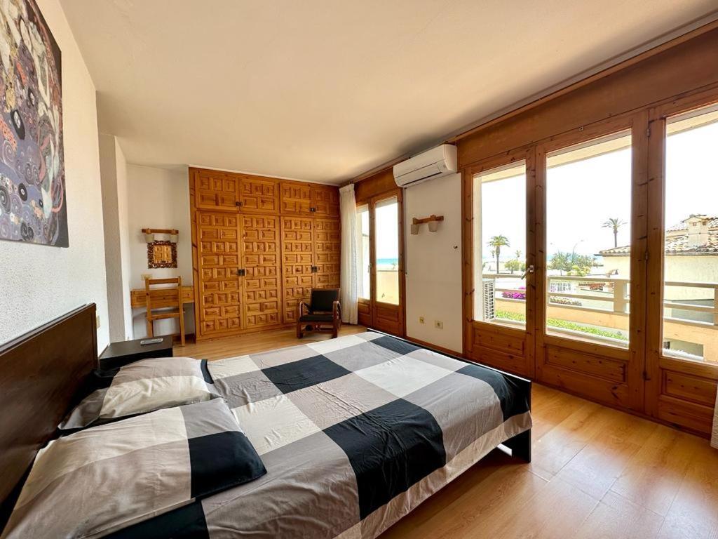 Cargols De Mar Villa Empuriabrava Exterior photo