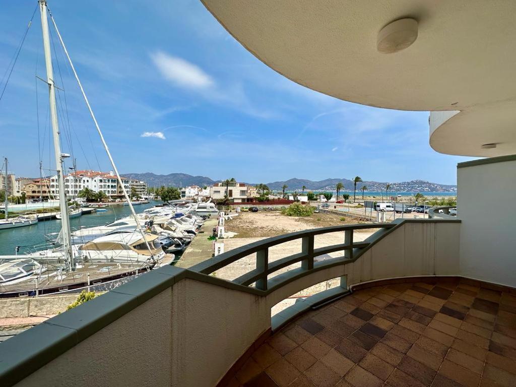 Cargols De Mar Villa Empuriabrava Exterior photo